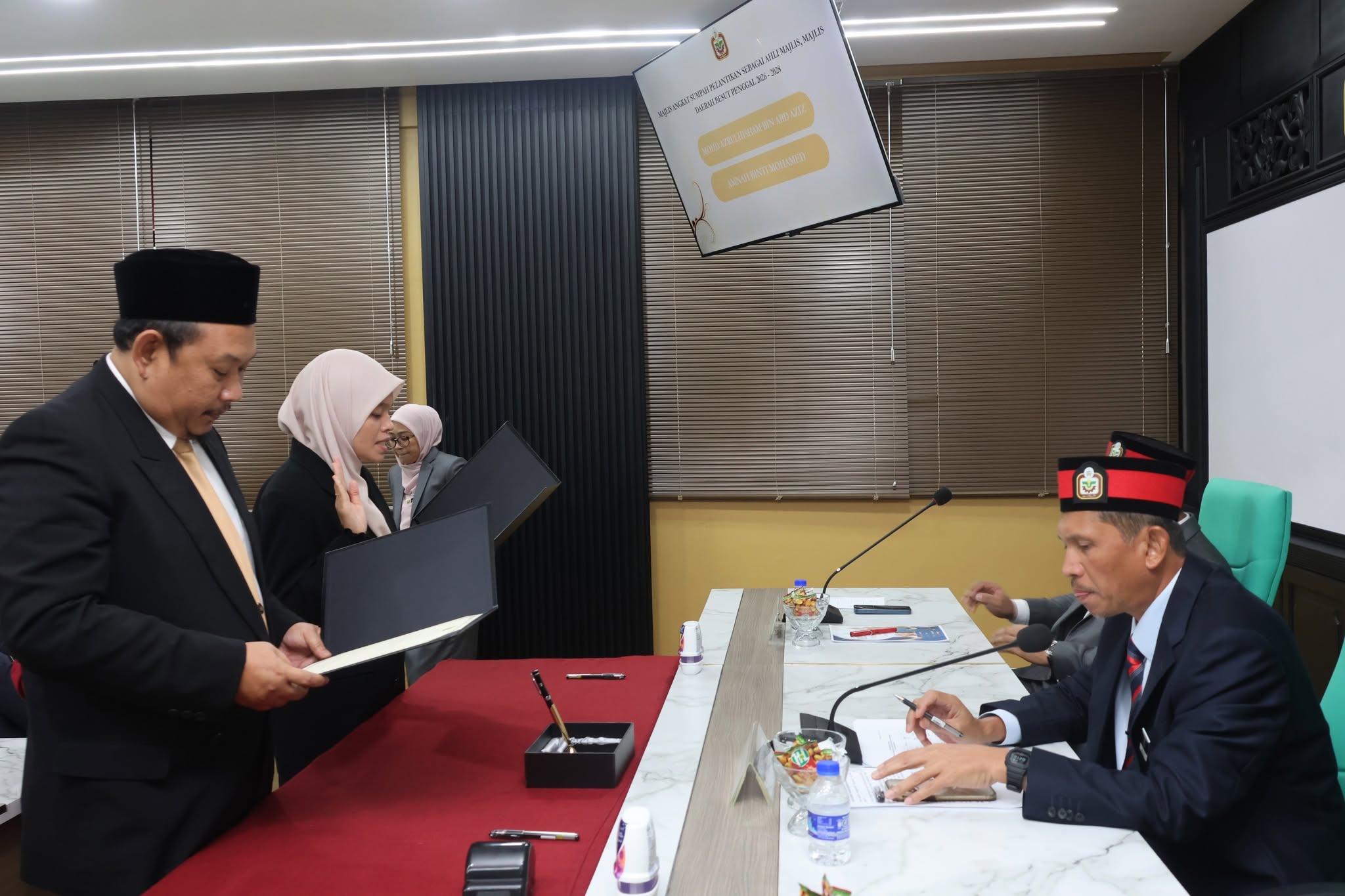 AHLI MAJLIS 18