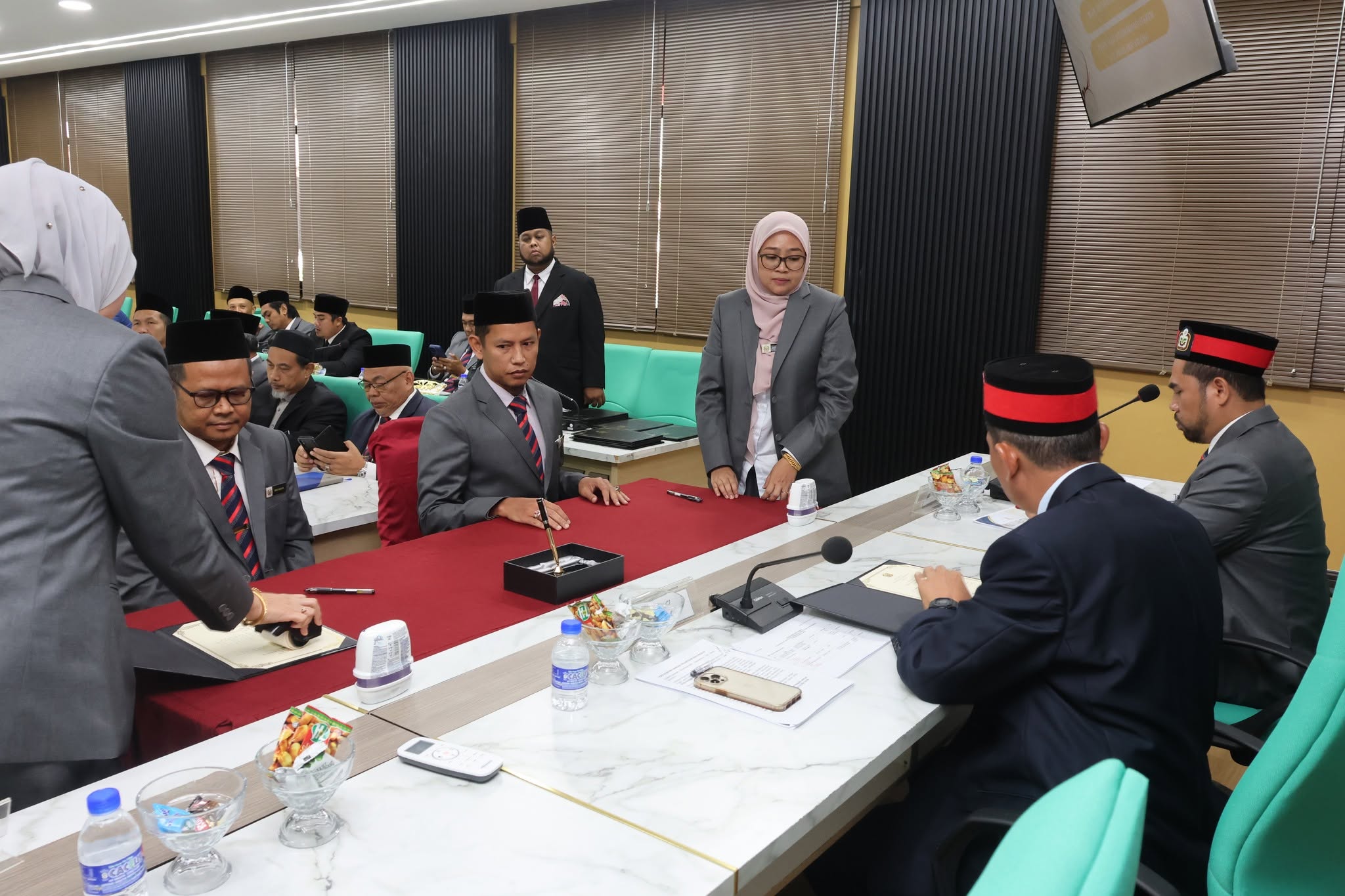 AHLI MAJLIS 26