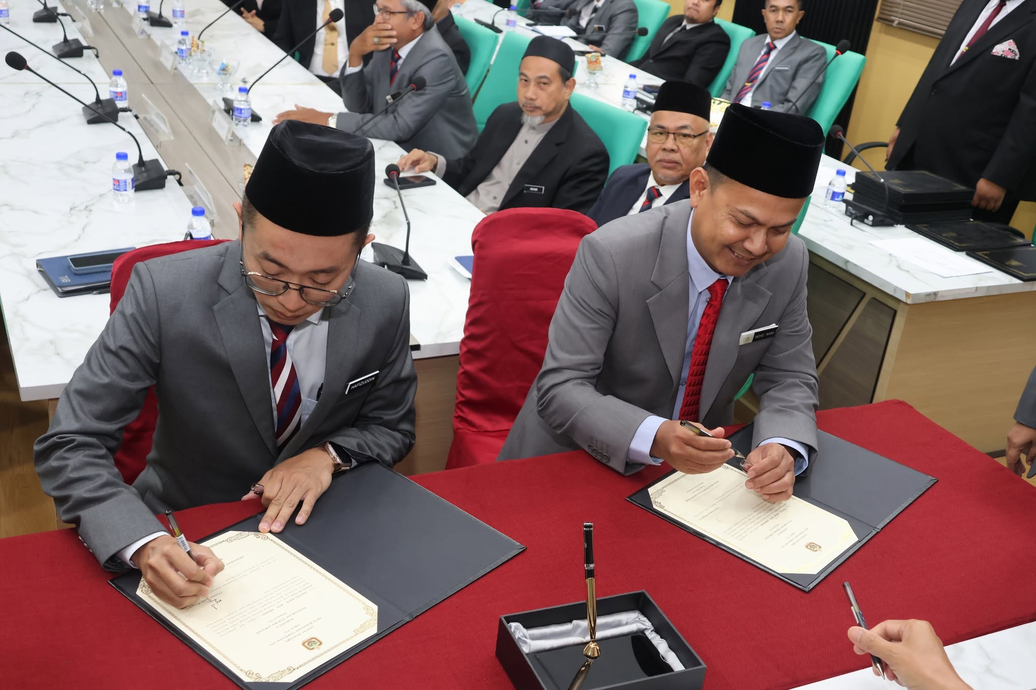 AHLI MAJLIS 6